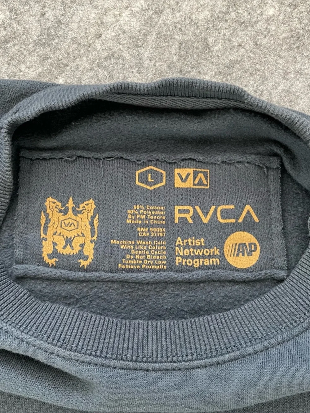 RVCA Crewneck Sweatshirt Mens Size L Teal Blue Camo Logo Artist Network Program